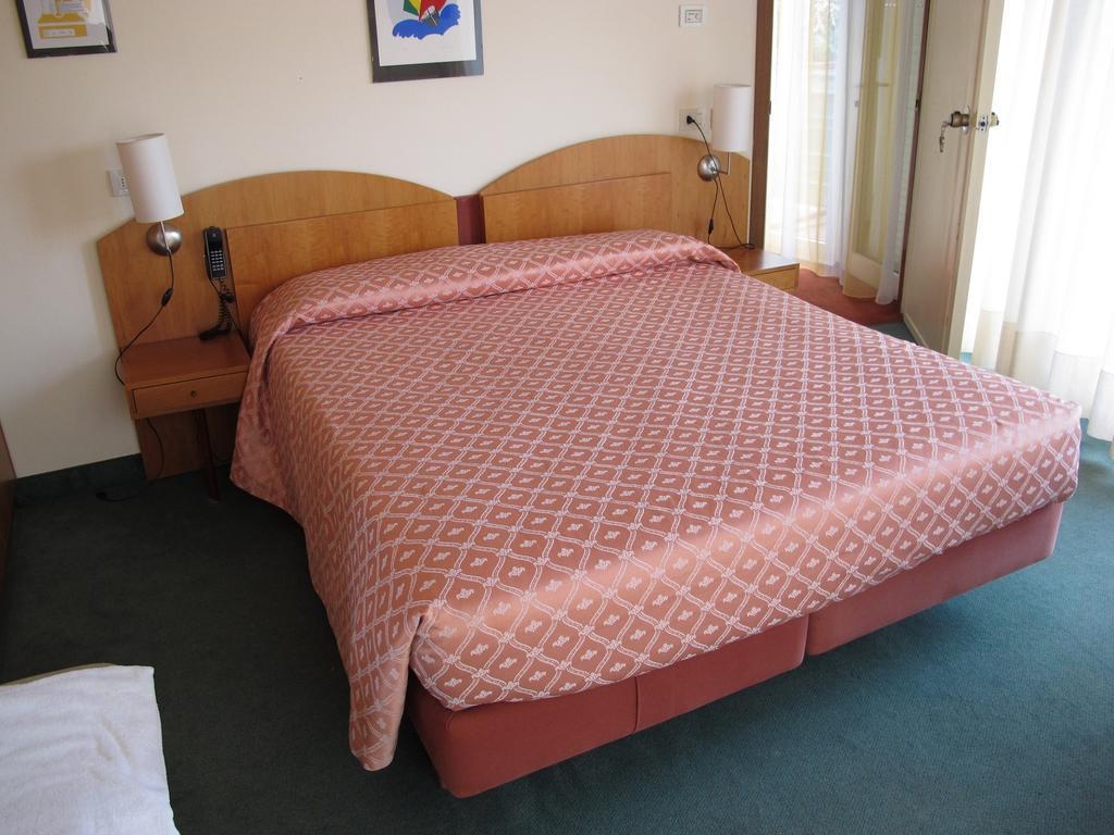Hotel Astoria Lido Sirmione Room photo